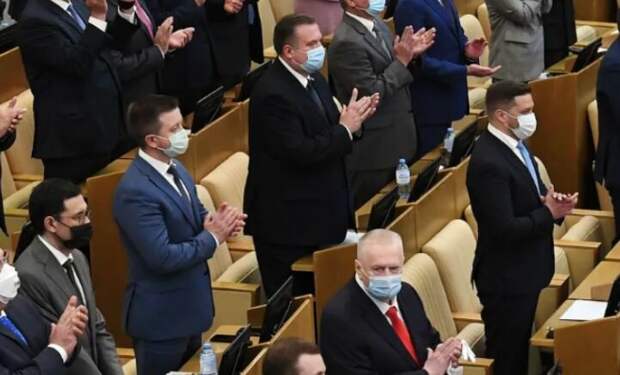Депутаты Госдумы приветствуют очередное «правильное решение» (иллюстрация из открытых источников)