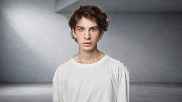 «Он удивительно наивен»: что скрывает российский «Тимоти Шаламе» Марк Эйдельштейн?