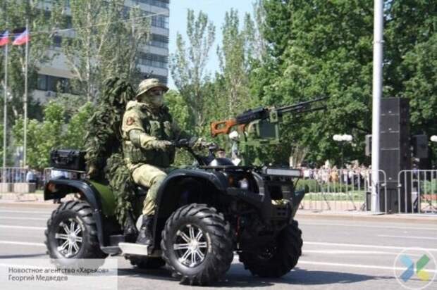 Дань уважения героизму народа-победителя: в Донецке прошел военный парад