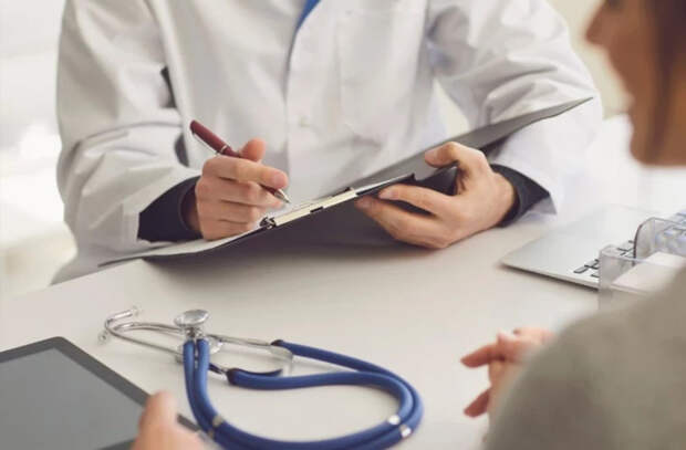 НКМС напоминает: «Семейного врача и учреждение можно менять один раз в год»