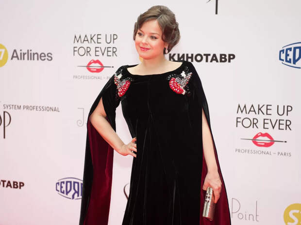 Выбирали при помощи именолога: раскрыто имя младшей дочери Наталии Медведевой