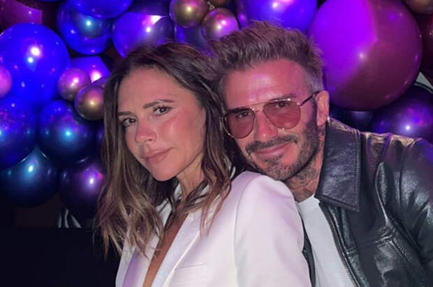 Поздравления от семьи и огромный торт: Виктория Бекхэм устроила вечеринку в честь дня рождения