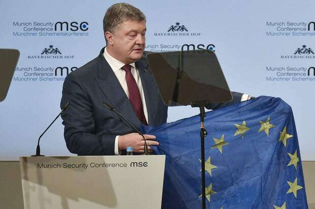 Порошенко на Мюнхенской конференции 16.02.18.png Порошенко на Мюнхенской конференции 16.02.18.png