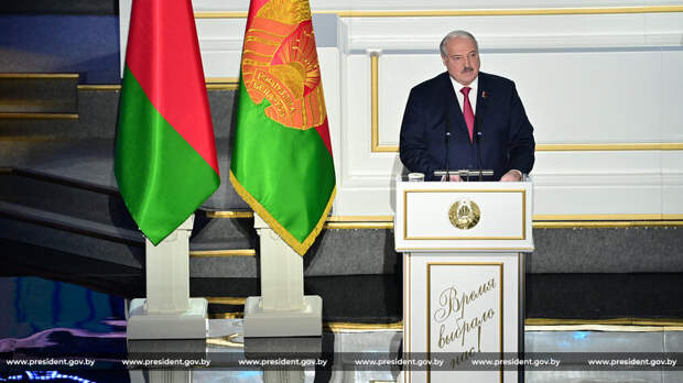 Лукашенко заявил о подготовке НАТО к интервенции в Белоруссию: "Уже руки потирали"