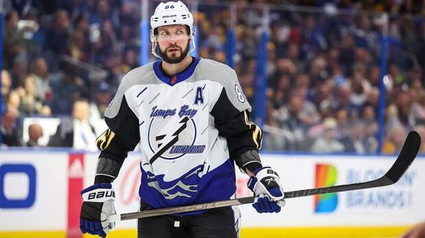 Кучеров набрал 500 очков в гостевых матчах НХЛ за карьеру