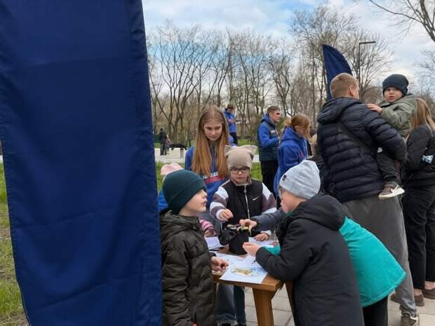 Единая Россия так и не определились,то ли пионеров восстанавливать,то ли веру в Бога,или всё совместить, пионеров и Пасху https://t.me/webmoney_dn/319...