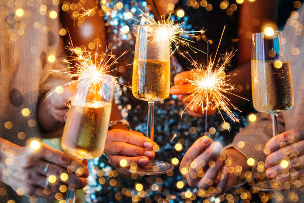 Врач Белоусов: сладкие напитки ухудшат пищеварение в новогодние праздники