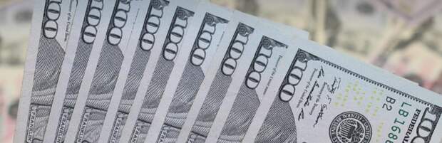 Как изменился курс доллара на торгах в Казахстане