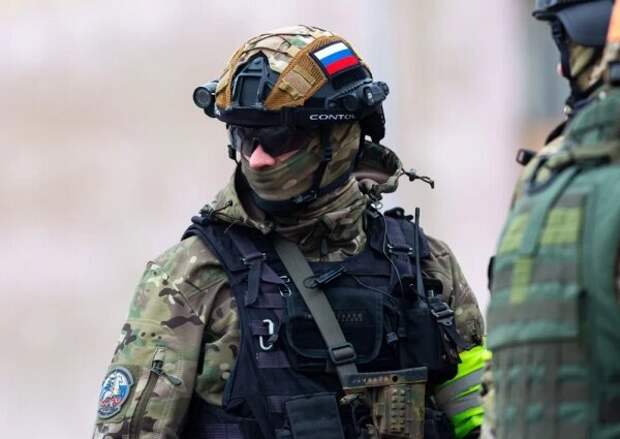 Военнослужащий. Обложка © Shutterstock / FOTODOM / Dmitriy Kandinskiy
