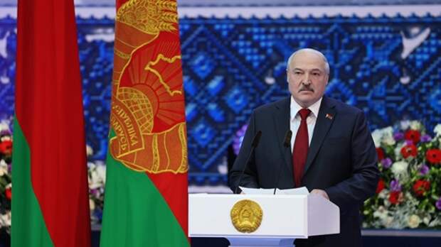 Лукашенко поддержал соглашение о транзите нефтепродуктов через порты РФ Лукашенко поддержал соглашение о транзите нефтепродуктов через порты РФ