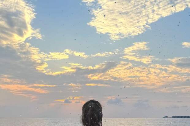 Возлюбленная актера Павла Табакова снялась топлес