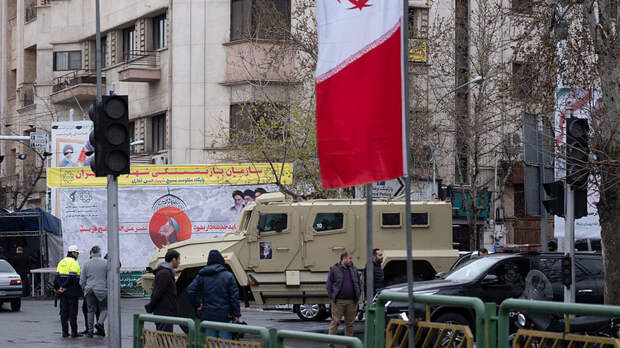 «Военная хроника»: Иран начал бить по кошелькам стран Персидского залива