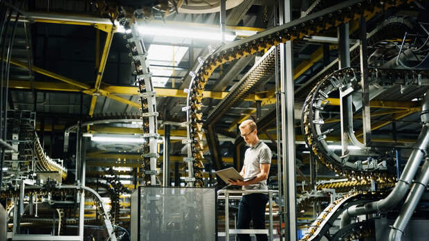 HR-эксперт Ветерков спрогнозировал рост интереса россиян к рабочим профессиям