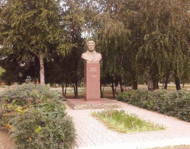 Записки Колорадского Таракана. Знает даже идиот: тот, кто в маске, - ПАТРИОТ!
