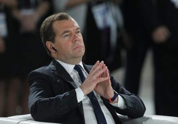 Медведев: Мы должны понимать цену, которую приходится платить за принятые решения