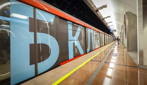 ЦОДД рекомендовал использовать для поездок метро из-за снега