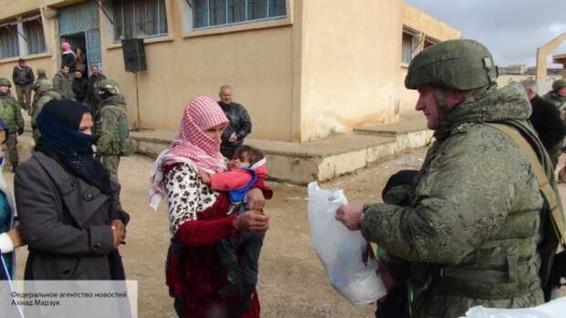 Жители Алеппо получили гуманитарную помощь от российских военных