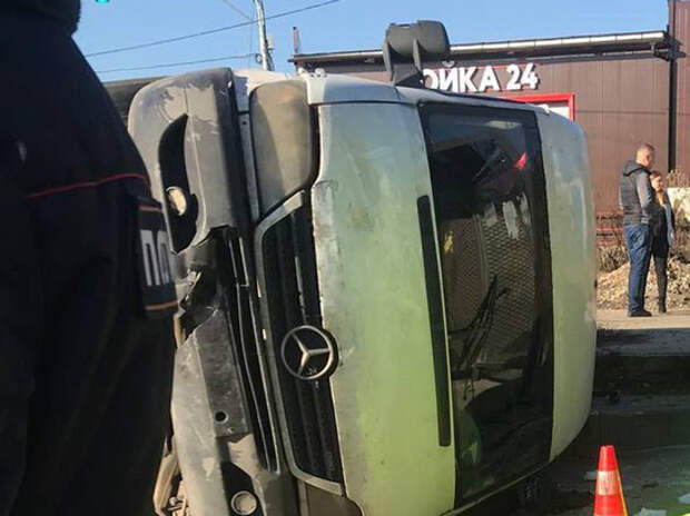Выяснились подробности гибели подростка на остановке в Подмосковье: опаздывала в школу