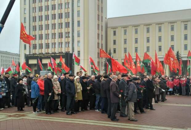 День Октябрьской революции в Белоруссии