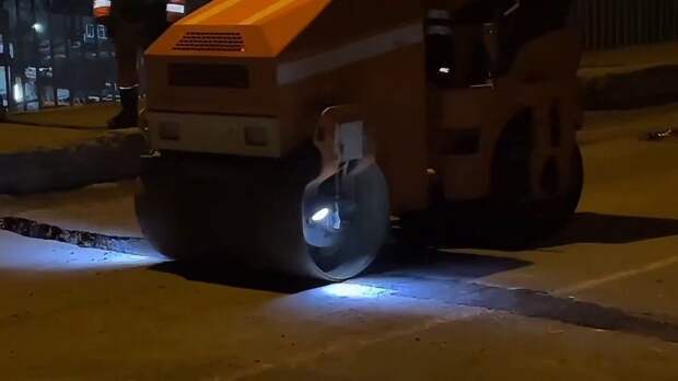 Дорожники залатали Рудневский мост во Владивостоке