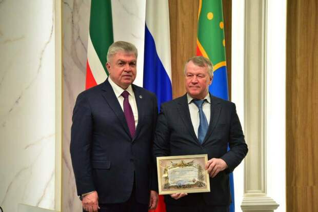 Чаллыда махсус операциядә катнашучыларга ярдәм иткән өчен бүләкләр тапшырдылар