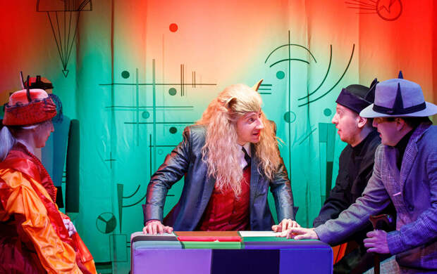 Классика и современность: премьера спектакля "Оксюморон" состоится в петербургском театре кукол "Бродячая собачка"