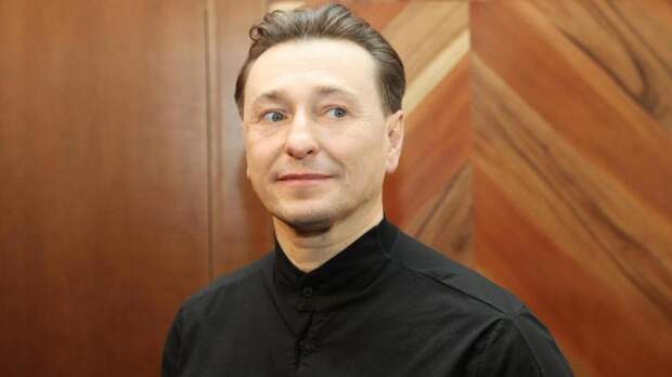 «Никогда не унывал»: Сергей Безруков высказался о покойном Игоре Золотовицком