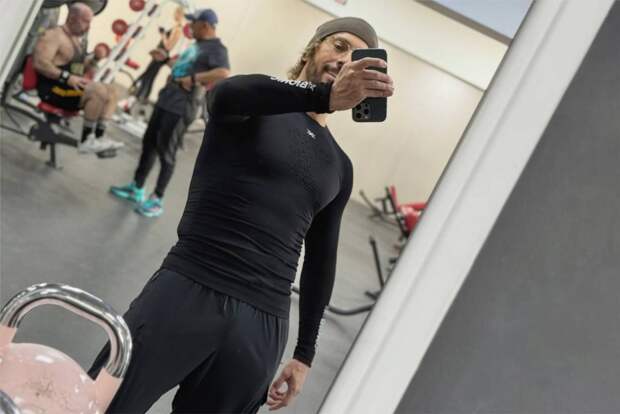 Над новым фото Максима Галкина* из спортзала пошутили фразой «убери волыну»