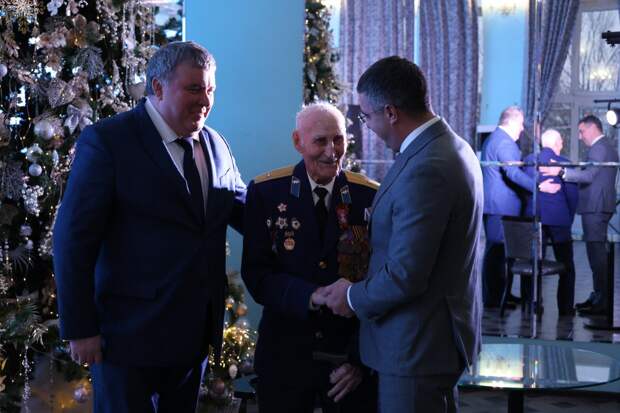 В Туле поздравили с 100-летним юбилеем ветерана ВОВ Василия Денисова