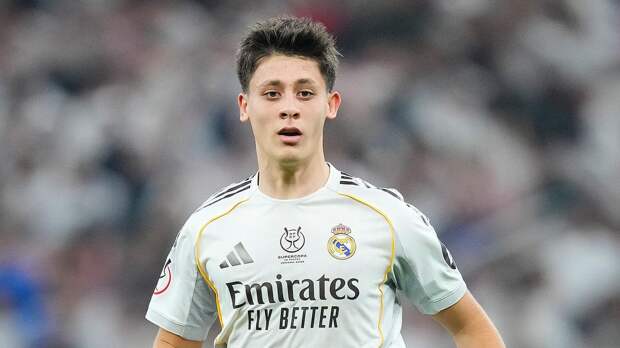 Гюлер попрощался с Алонсо: «Искренне благодарен за все. Ваше доверие ко мне сделало меня лучше как игрока»