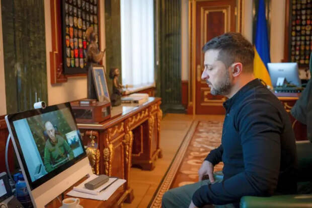 Главком ВСУ заявил о поддержке Зеленского украинской армией после его спора с Трампом и Вэнсом