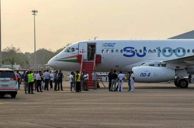 Вслед за Superjet 100 Россия предложит Индии и турбовинтовой Ил-114-300