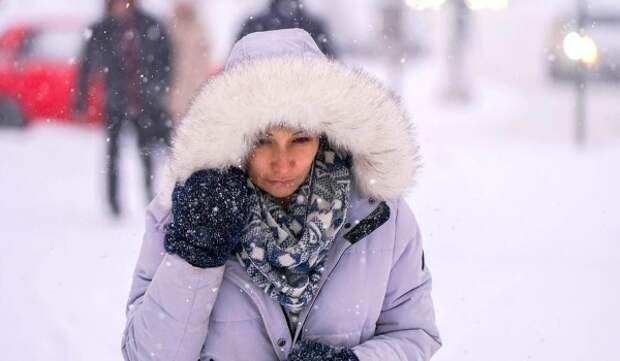 «Оранжевый» уровень опасности из-за сильного снега объявлен в Москве до пятницы