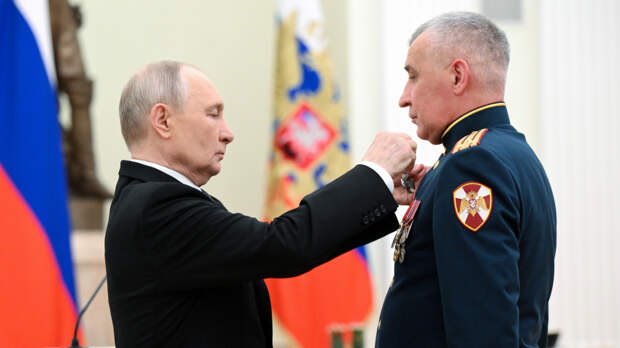 Путин вручил медали «Золотая Звезда» героям СВО в День защитника Отечества