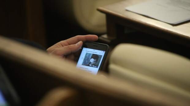 В МВД рассказали, как отличить документы и фото, созданные с помощью ИИ