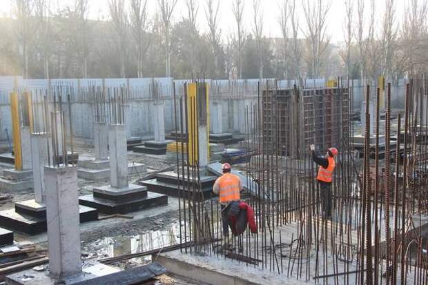 В Керчи продолжается строительство детского сада