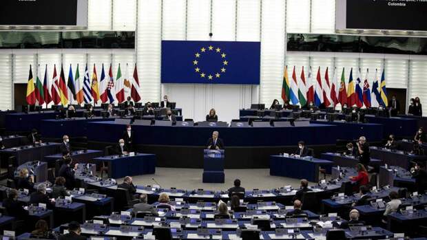 Евросоюз назвал решение Путина по ДНР и ЛНР нарушением международного права