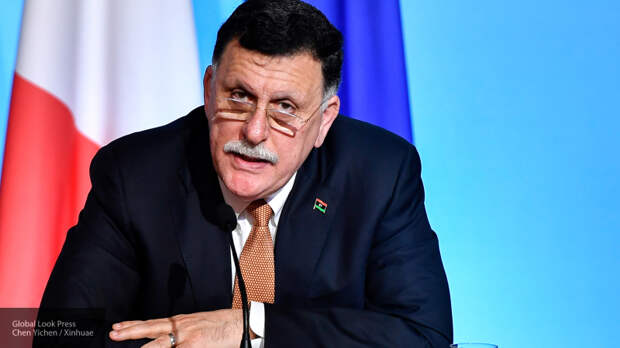 Перенджиев: Саррадж нужен для установления мира в Ливии, призвать к ответу его можно потом