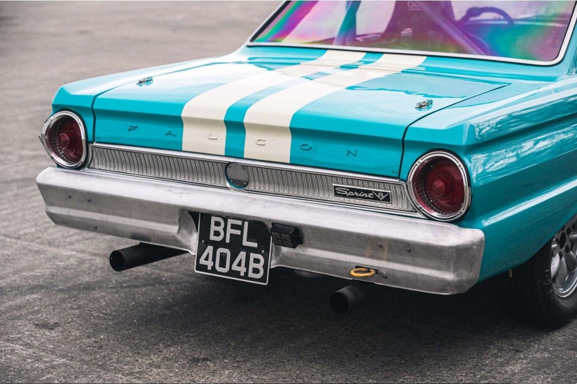 Гоночный Ford Falcon 1964 года выпуска Роуэна Аткинсона