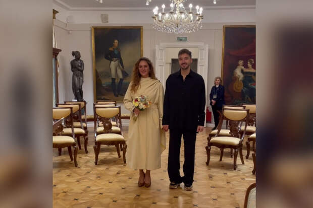 Актриса Мария Шумакова рассказала, что ее финансово содержит муж