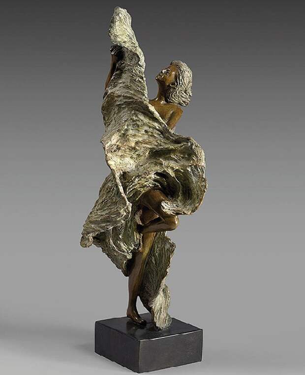 LUNA. Бронзовые скульптуры от Натали Сегуин.