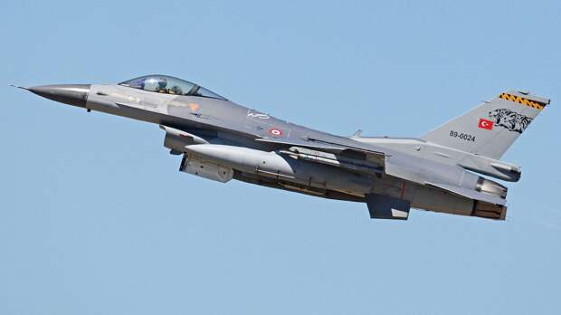 Турция обвинила Грецию в попытке перехвата истребителей F-16 над Эгейским морем