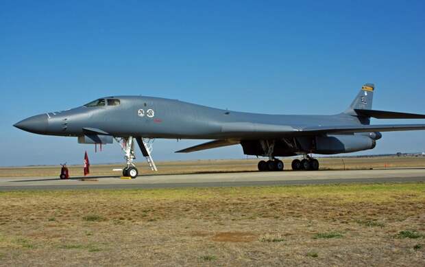 B-1B «Лансер»