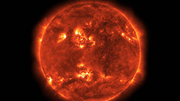 ИКИ РАН: на Солнце произошла сильная вспышка