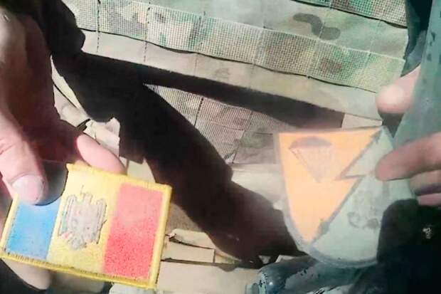 Бойцы ВС РФ нашли в зоне СВО погибшего с шевроном спецназа ВС Молдавии