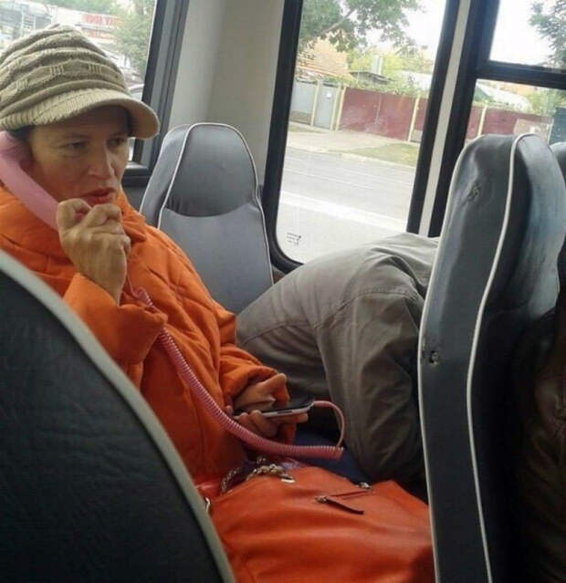 Забавная гарнитура.