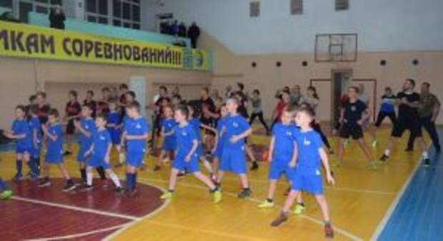 Веселые новогодние старты объединили жителей Невьянского района