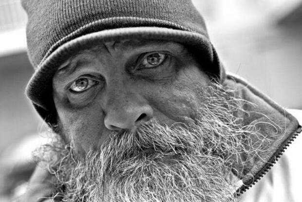 Бомж помог.. История из жизни