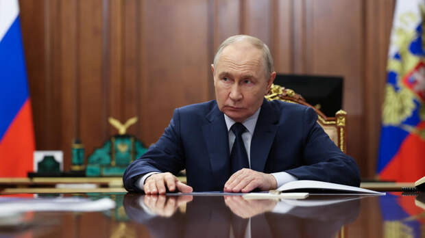 Путин учредил герб, знамя и флаг Всероссийского казачьего общества