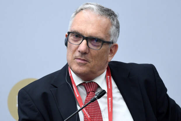 Швейцарский политик: Запад веками использует фейки, чтобы оправдать атаки на Россию